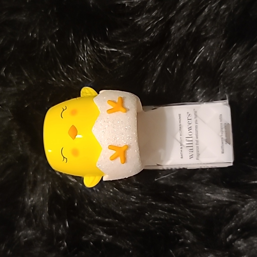 B&BW Easter Chick Wallflower fragrance plug